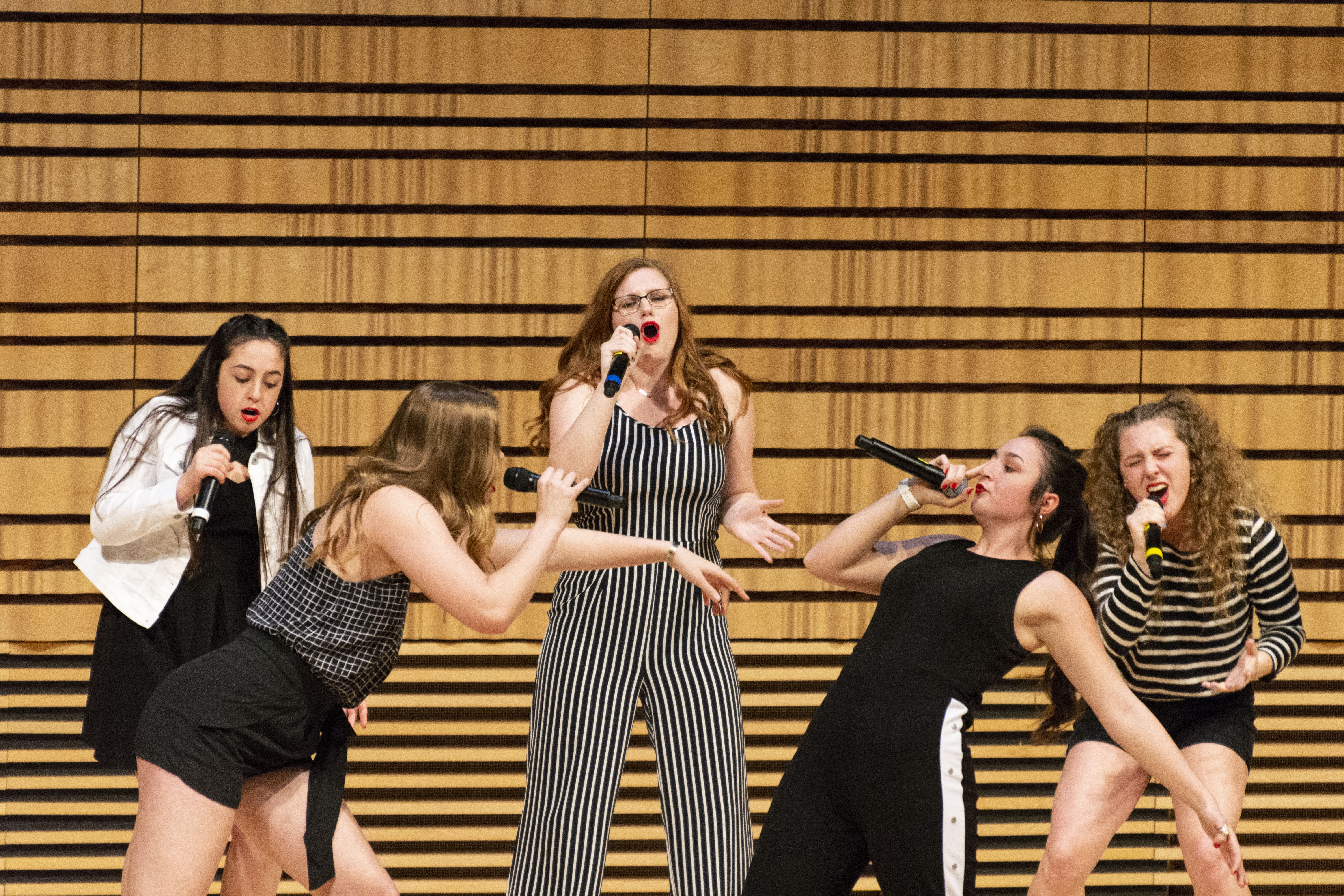 A Cappella main photo WebLeveled Alex Ait Ettajer